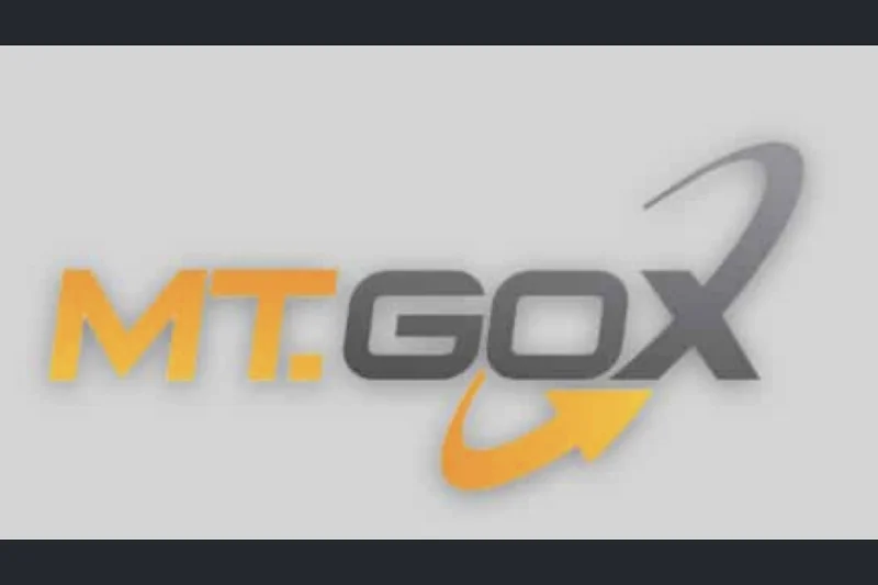 Why SpaceX's $105M Bitcoin Move Raises Questions (Redditors Assemble!)